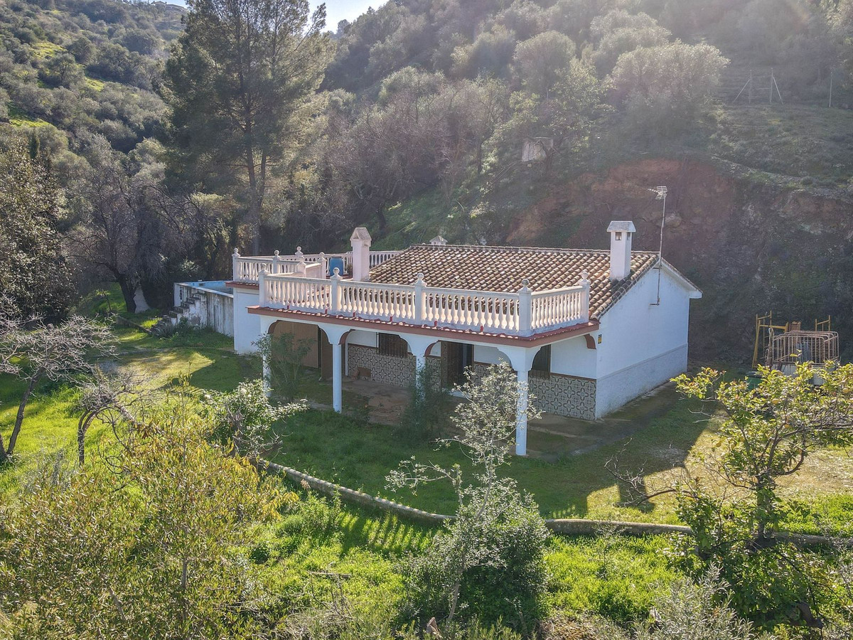Finca for sale in Guaro