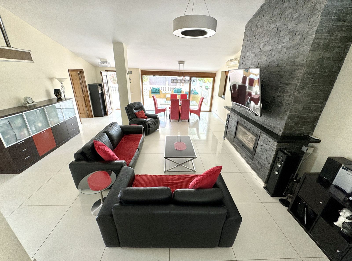 Finca for sale in Mijas