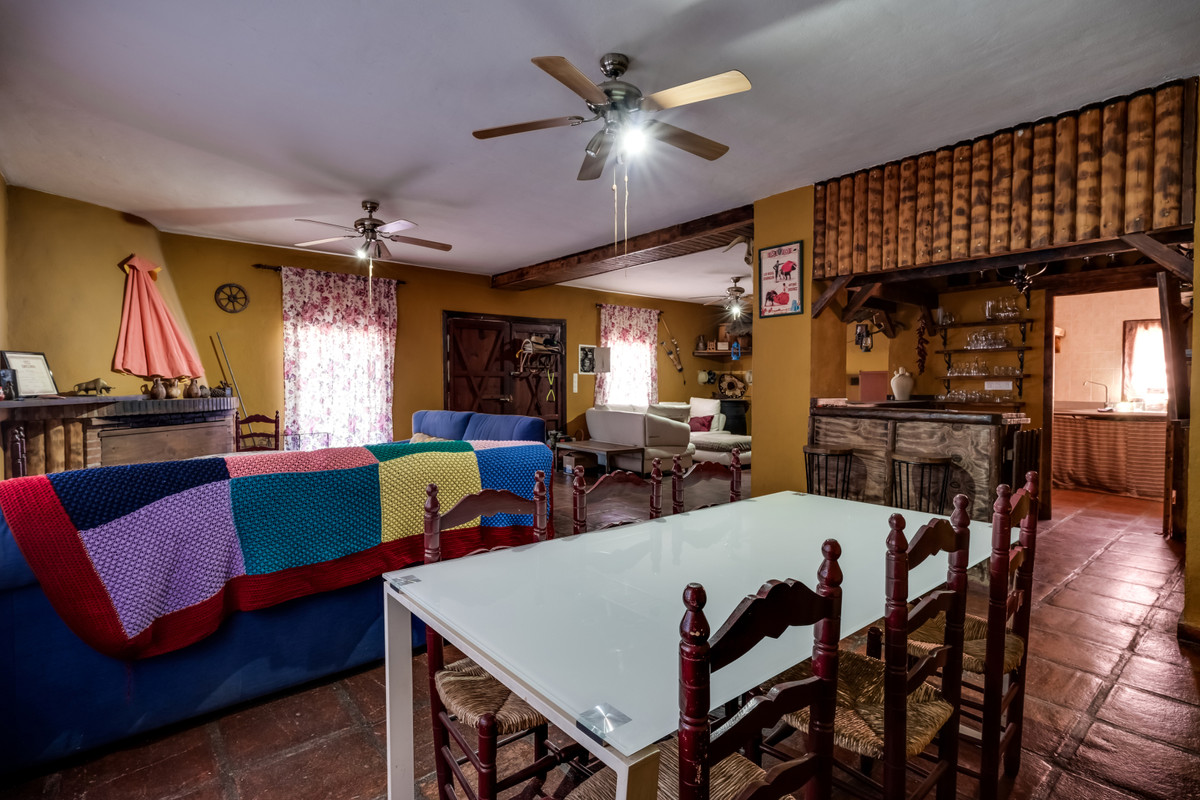 Finca for sale in Monda