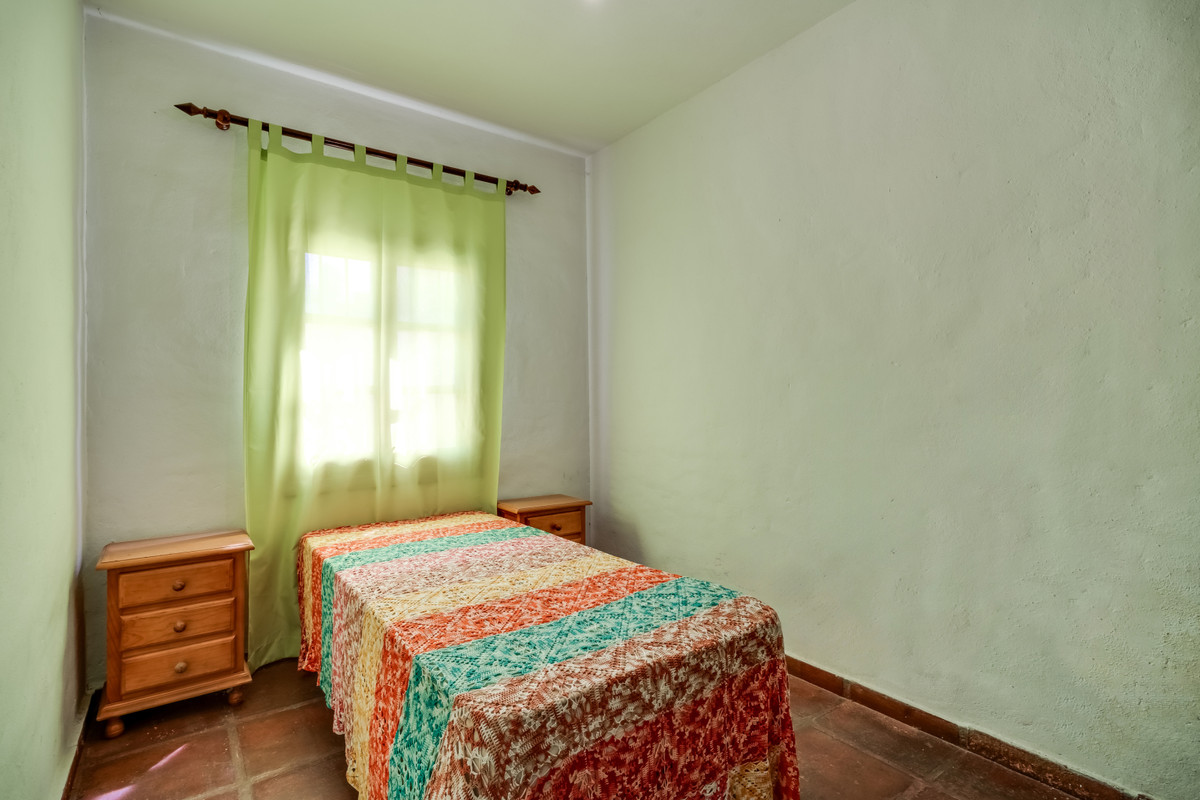 Finca for sale in Monda