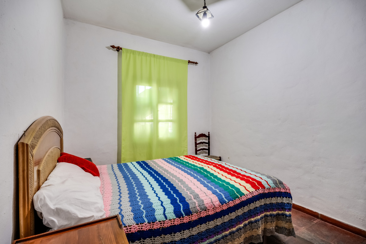 Finca for sale in Monda