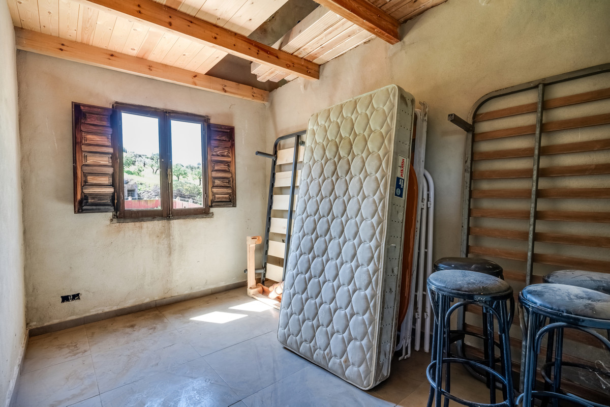 Finca for sale in Monda