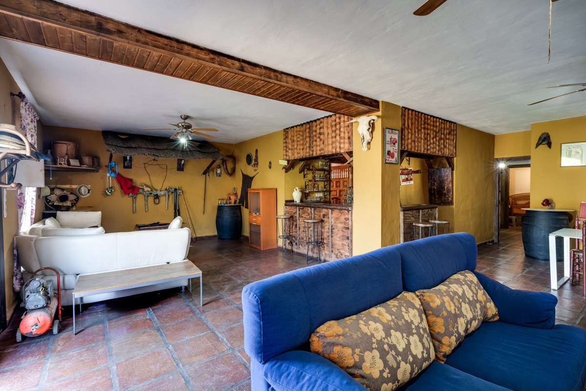 Finca for sale in Monda