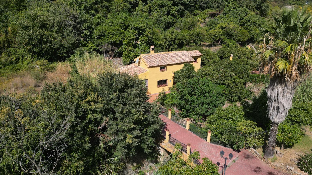 Finca for sale in Ojén
