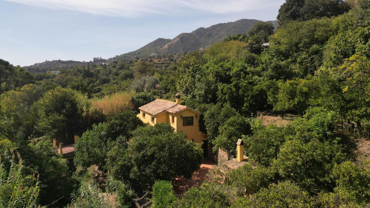 Finca for sale in Ojén