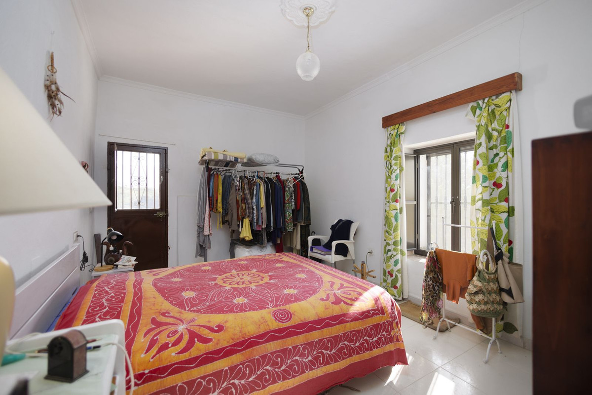Finca for sale in Pizarra