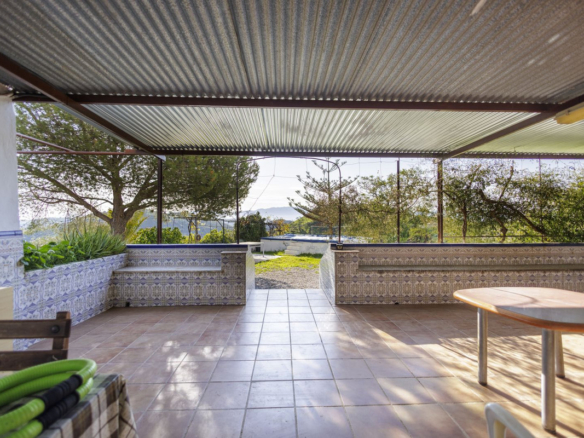 Finca for sale in Pizarra