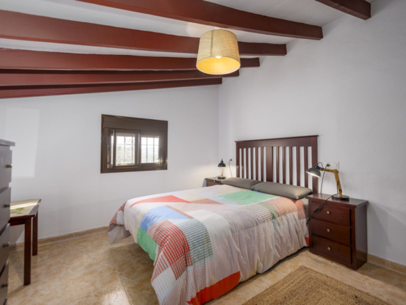 Finca for sale in Pizarra
