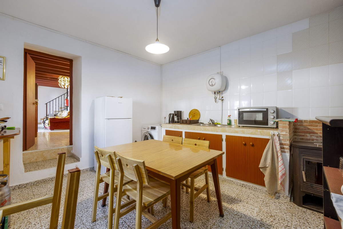 Finca for sale in Pizarra