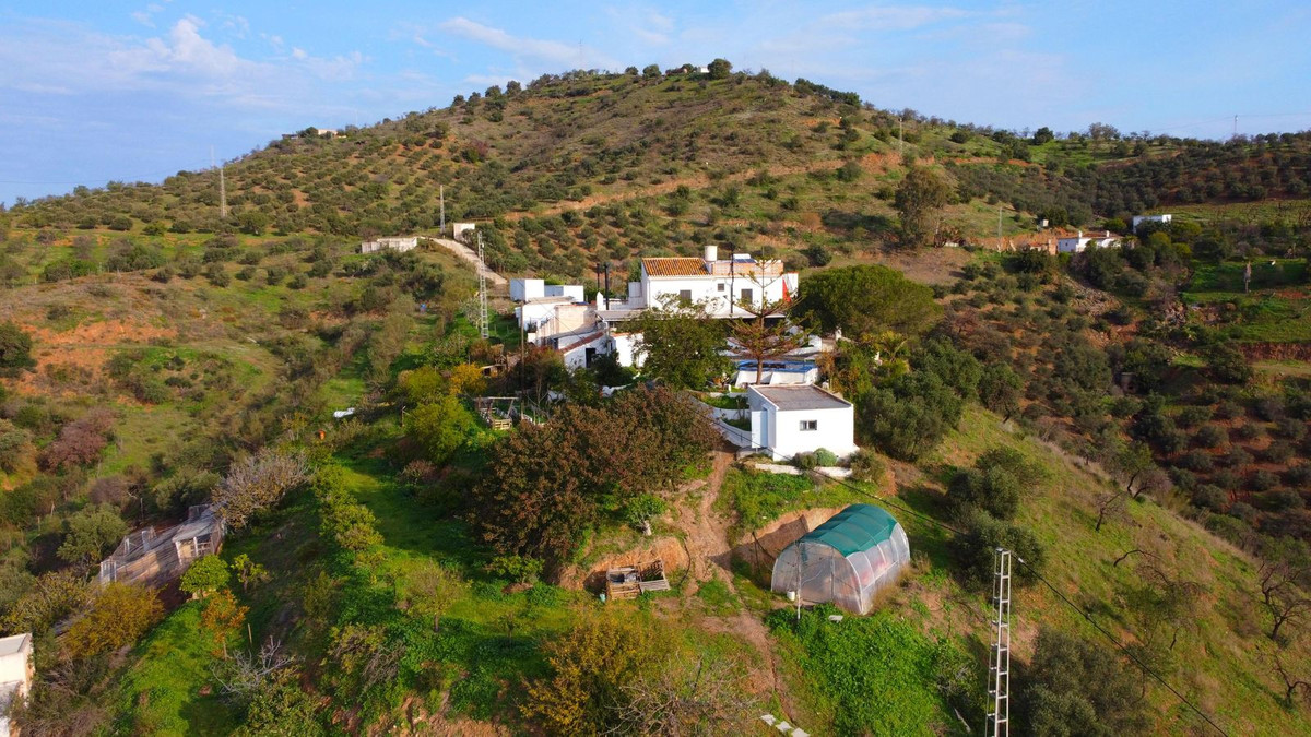 Finca for sale in Pizarra