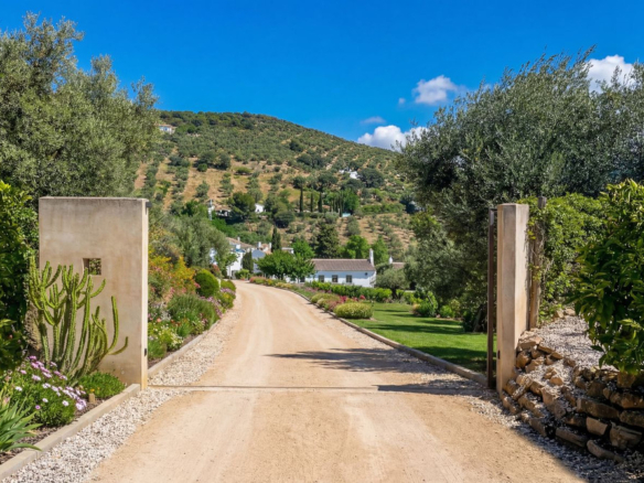Finca for sale in Villanueva del Rosario