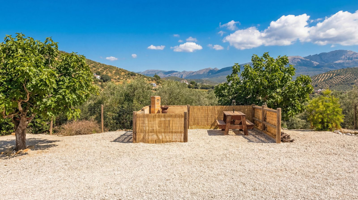 Finca for sale in Villanueva del Rosario