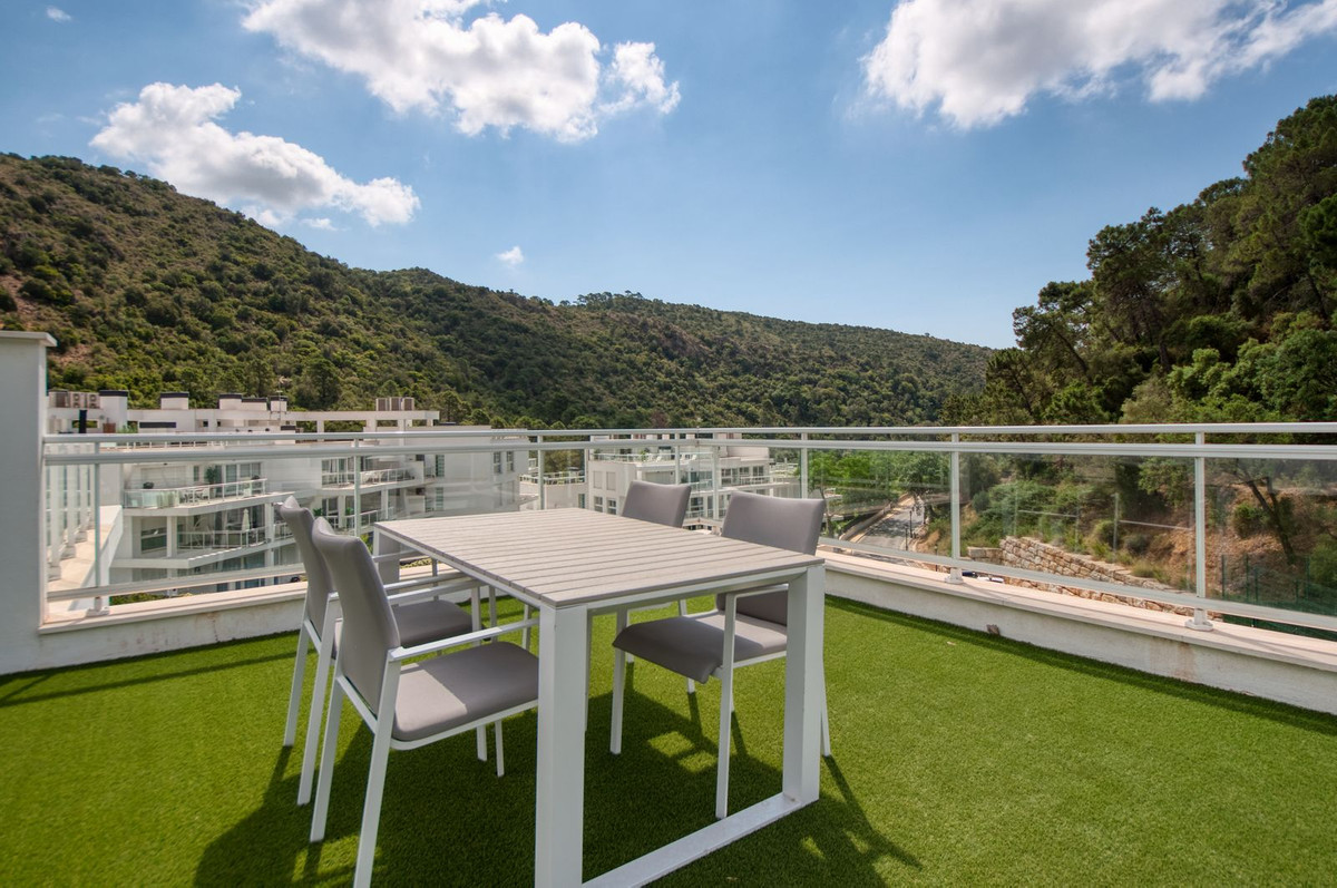 Penthouse for sale in Benahavís