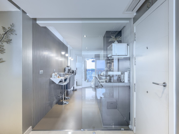 Penthouse for sale in Benahavís