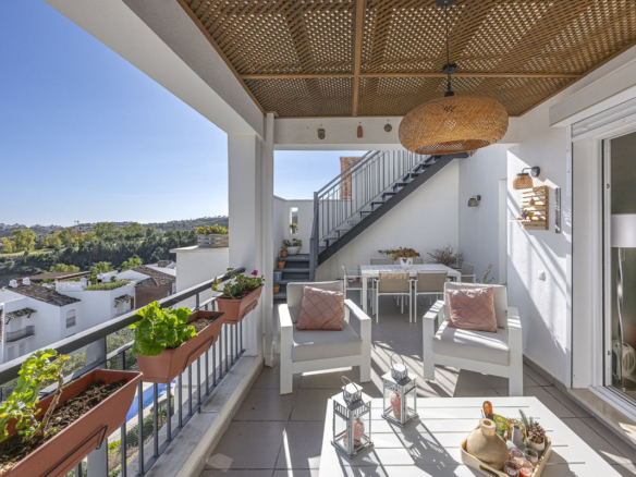 Penthouse for sale in Benahavís
