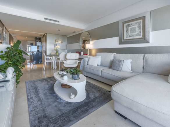 Penthouse for sale in Benahavís