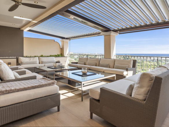 Penthouse for sale in Benahavís