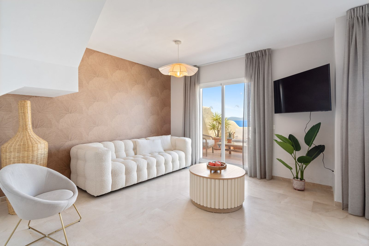 Penthouse for sale in Casares