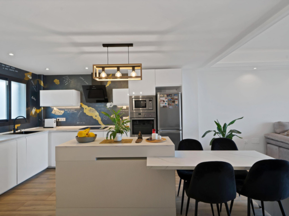 Penthouse for sale in Casares