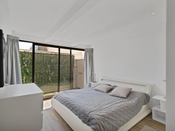 Penthouse for sale in Casares