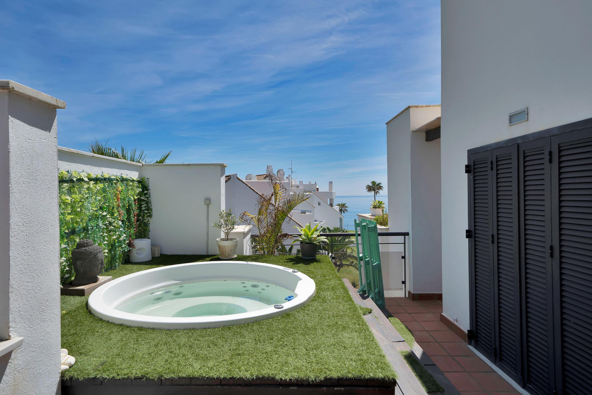 Penthouse for sale in Casares