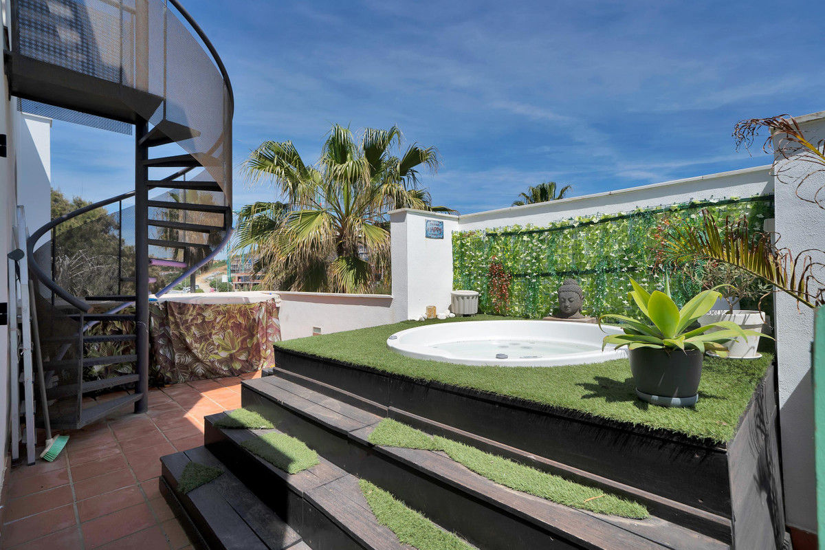 Penthouse for sale in Casares