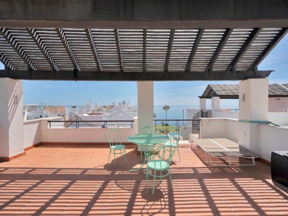Penthouse for sale in Casares