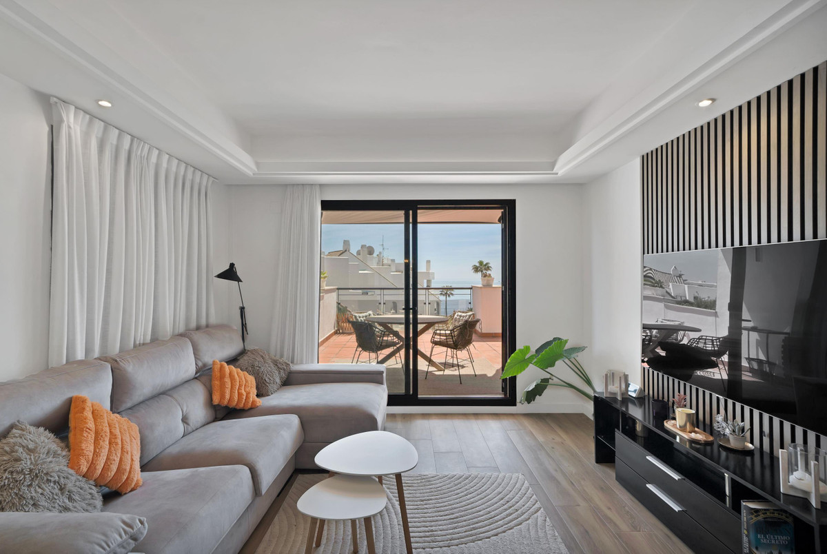 Penthouse for sale in Casares