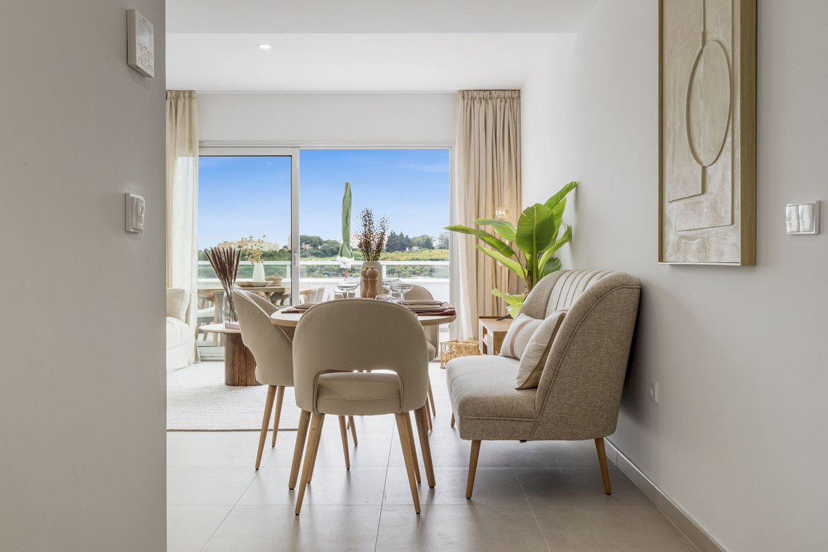 Penthouse for sale in Estepona