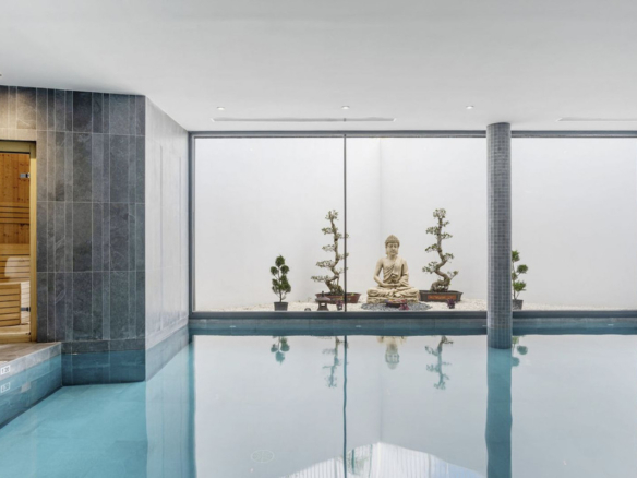 Penthouse for sale in Estepona