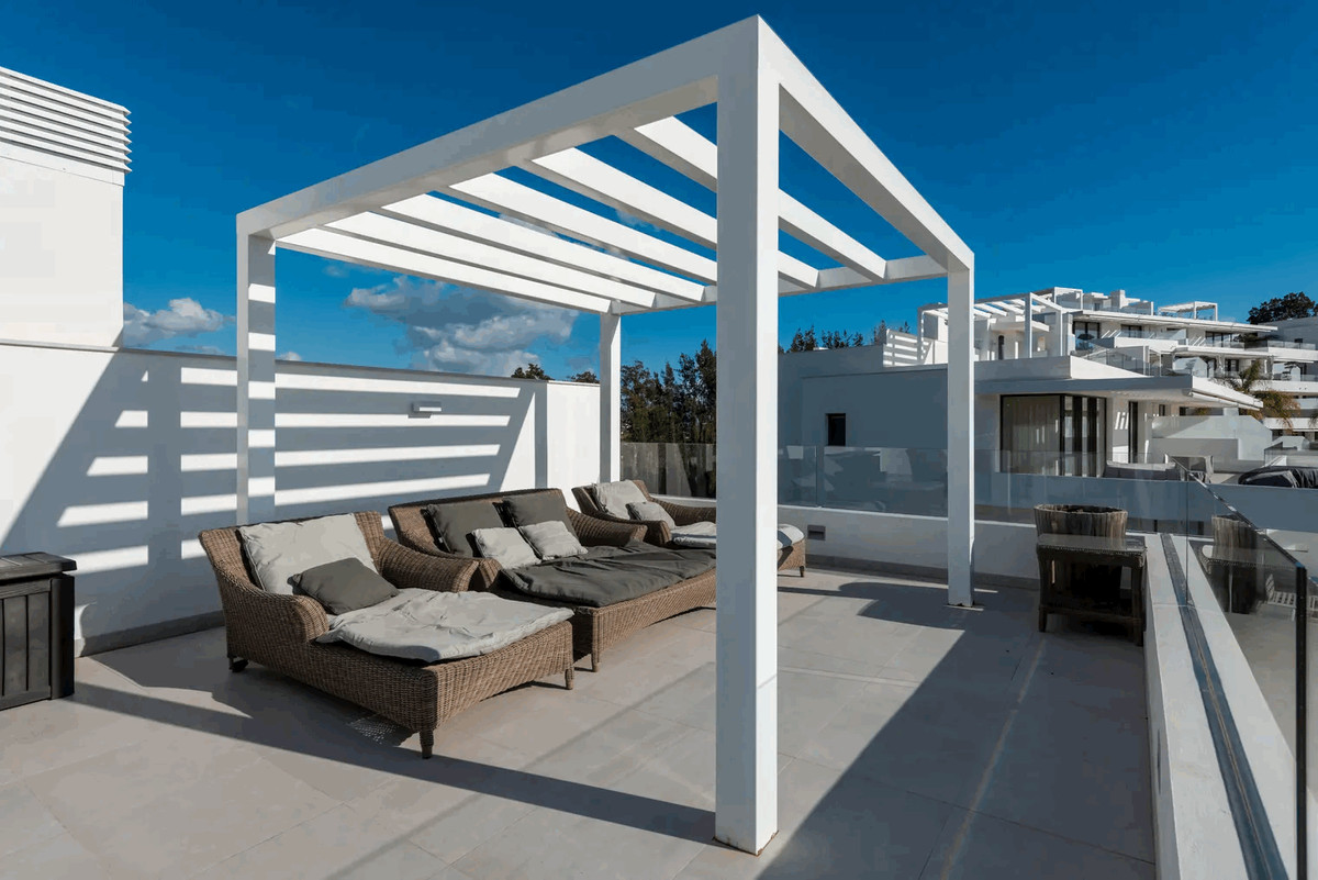 Penthouse for sale in Estepona