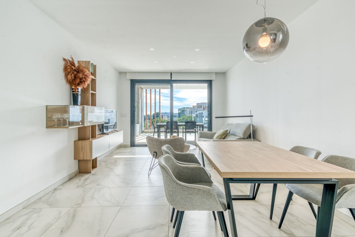 Penthouse for sale in Estepona