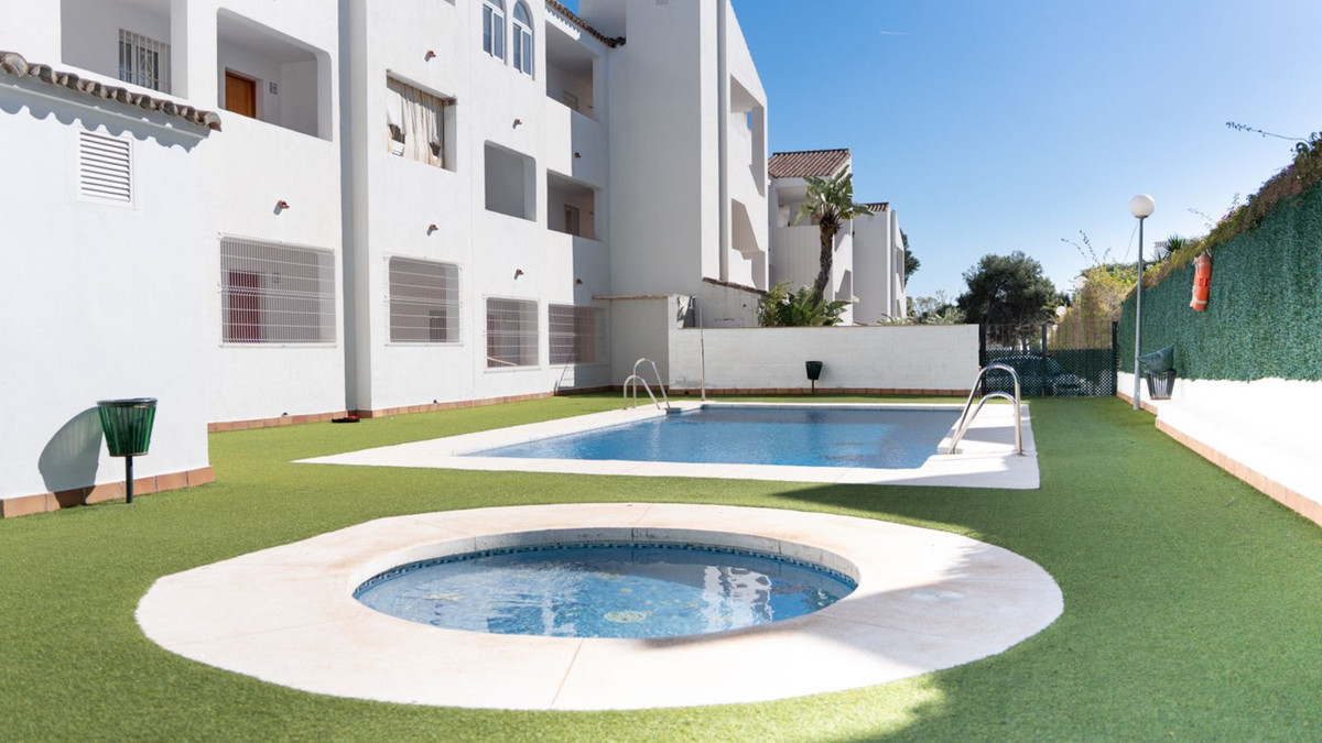 Penthouse for sale in Estepona