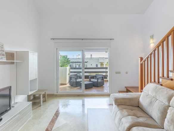 Penthouse for sale in Estepona