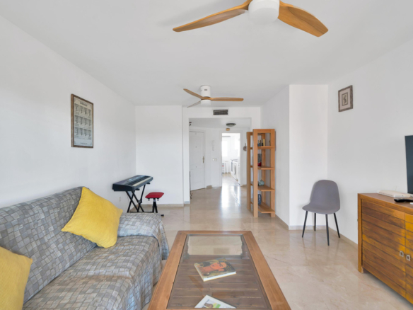 Penthouse for sale in Estepona