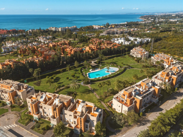 Penthouse for sale in Estepona