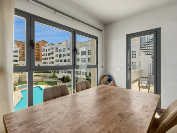 Penthouse for sale in Estepona