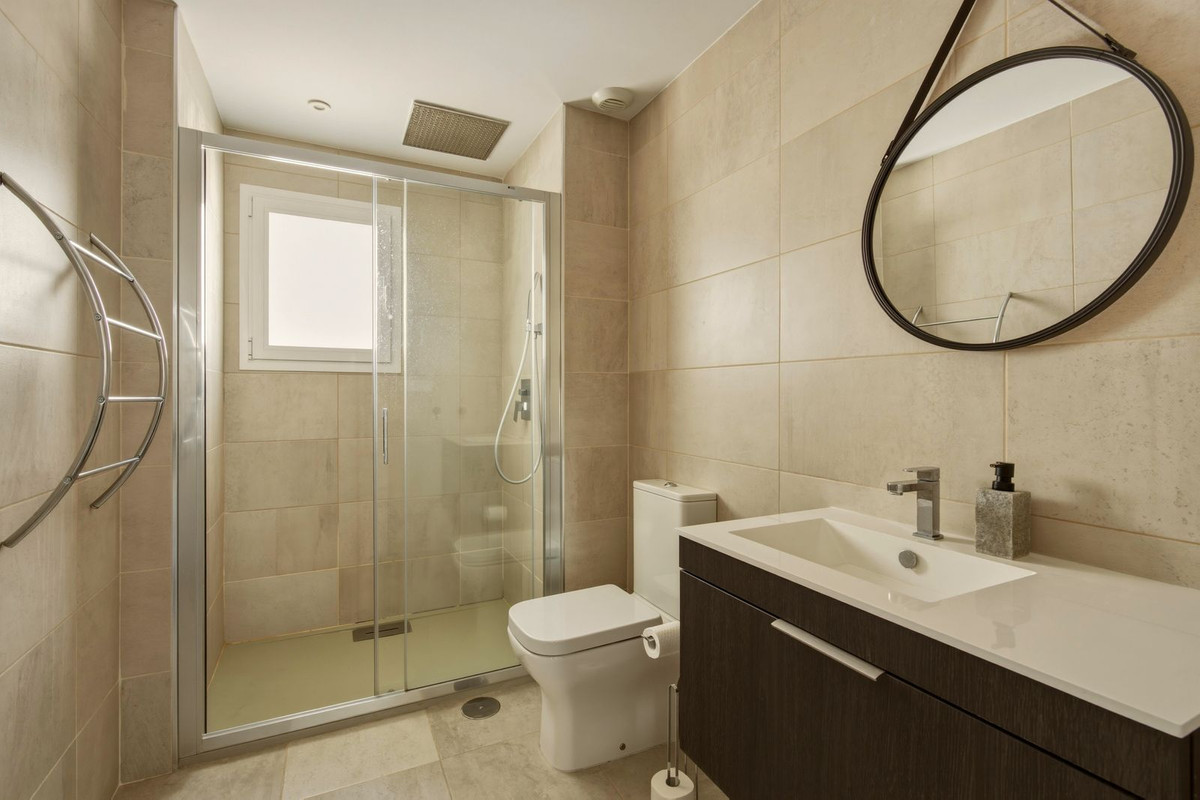 Penthouse for sale in Estepona