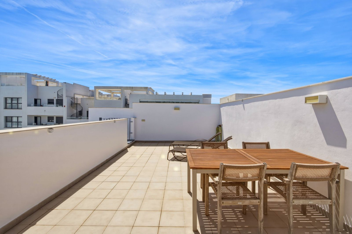 Penthouse for sale in Estepona