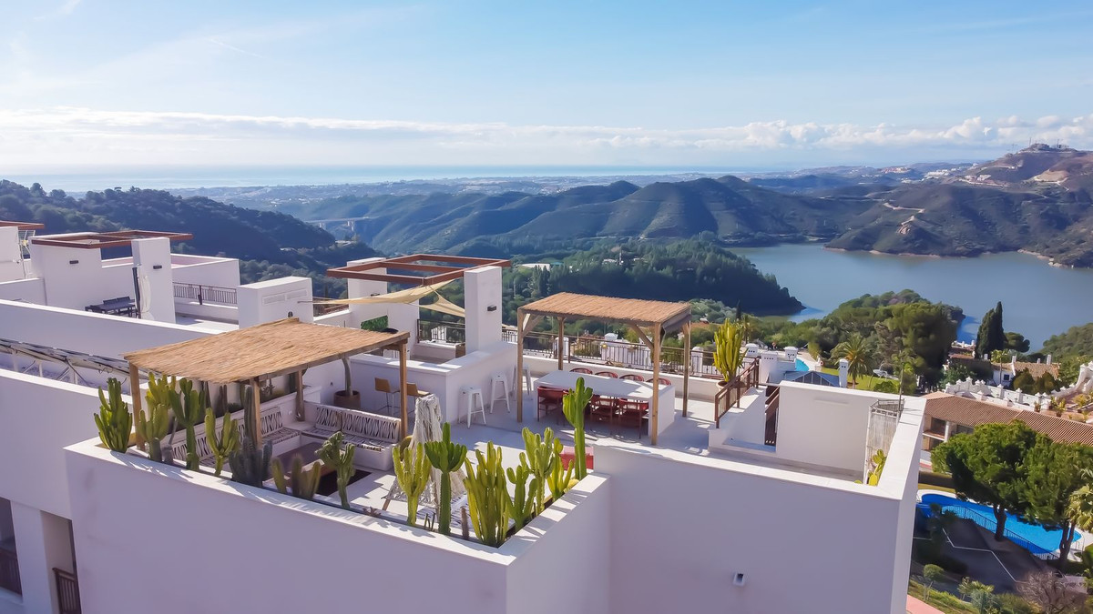 Penthouse for sale in Istán