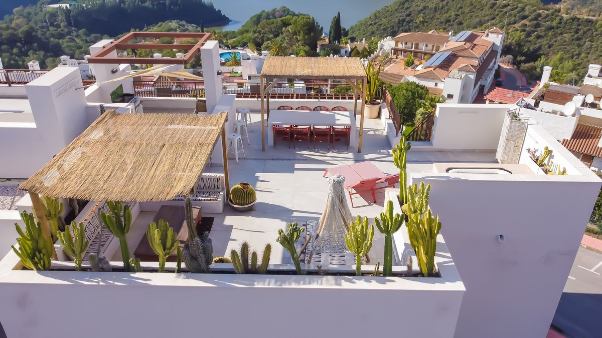 Penthouse for sale in Istán