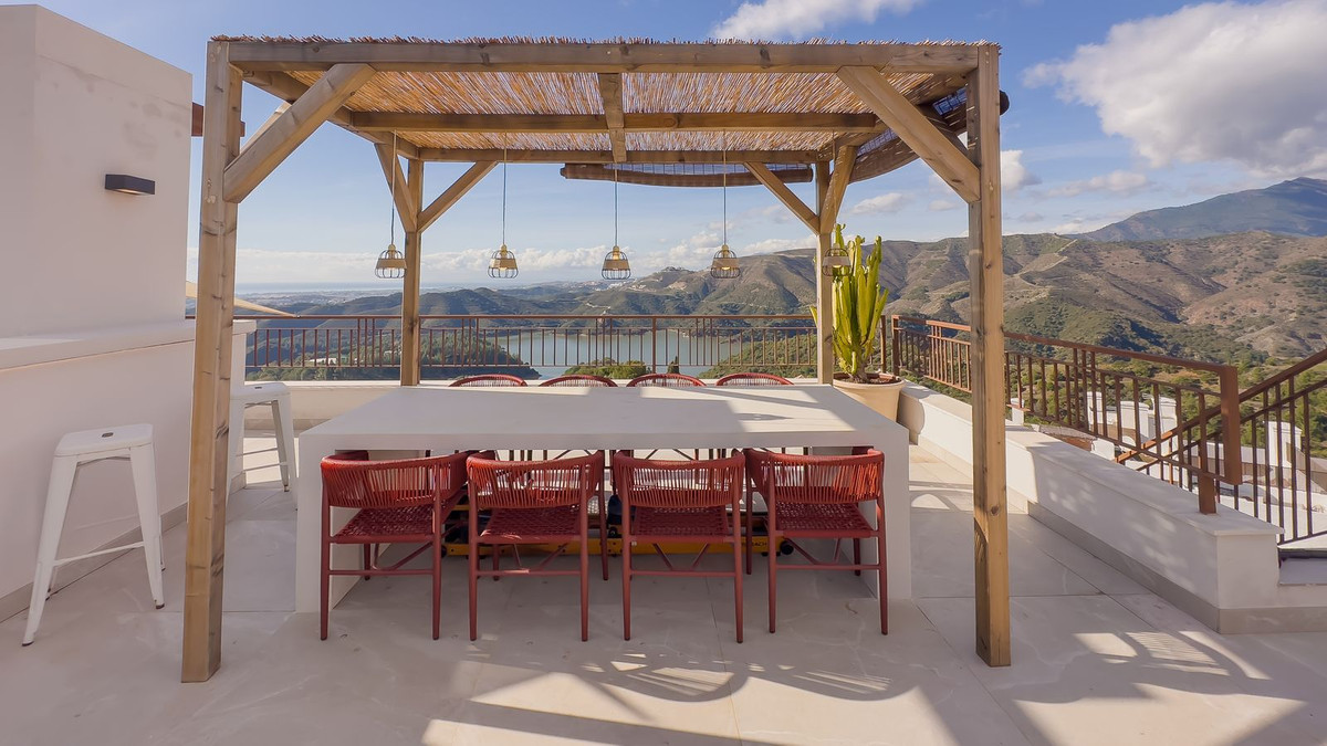 Penthouse for sale in Istán