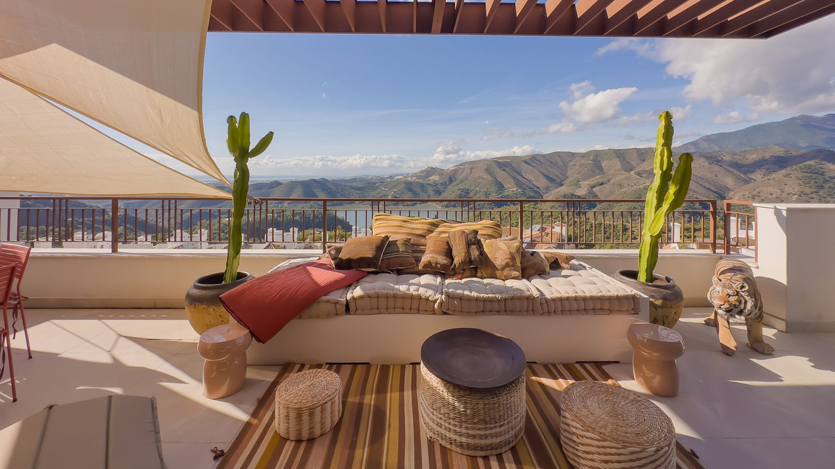 Penthouse for sale in Istán