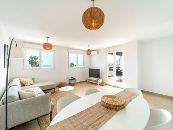 Penthouse for sale in Manilva