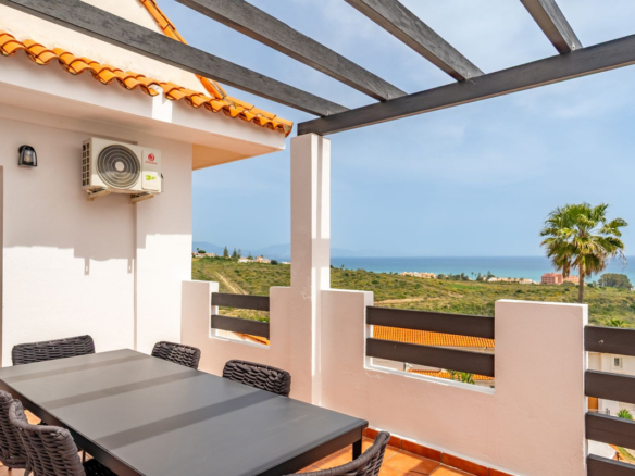 Penthouse for sale in Manilva