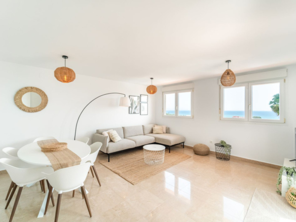 Penthouse for sale in Manilva