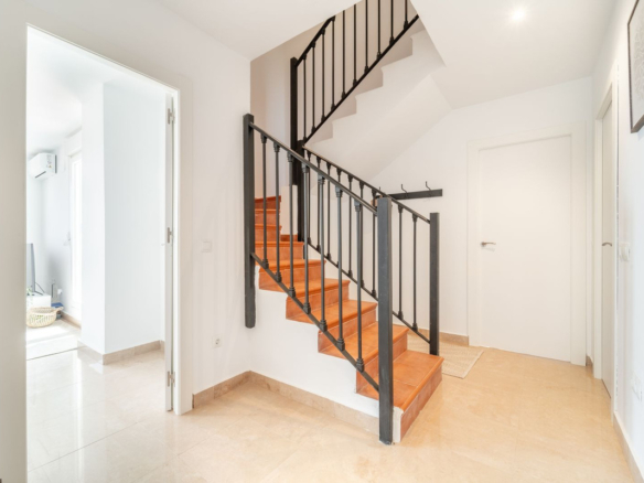 Penthouse for sale in Manilva