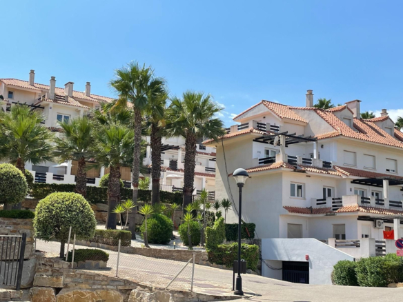 Penthouse for sale in Manilva