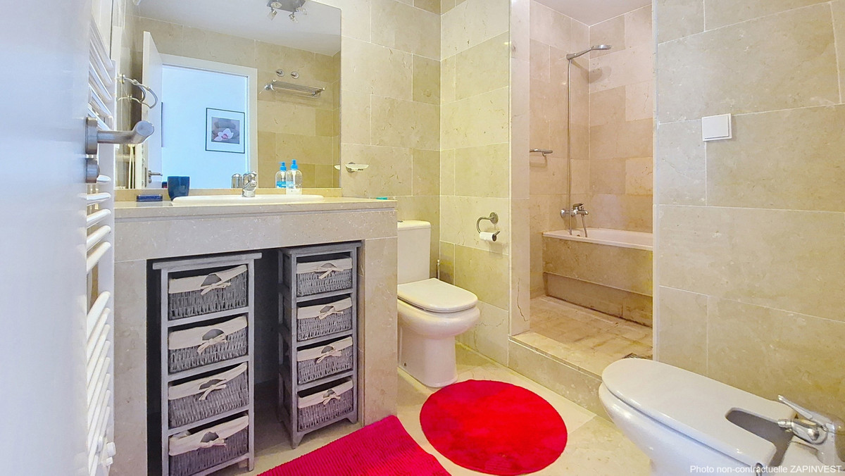 Penthouse for sale in Manilva