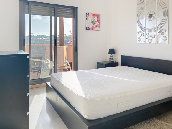 Penthouse for sale in Manilva